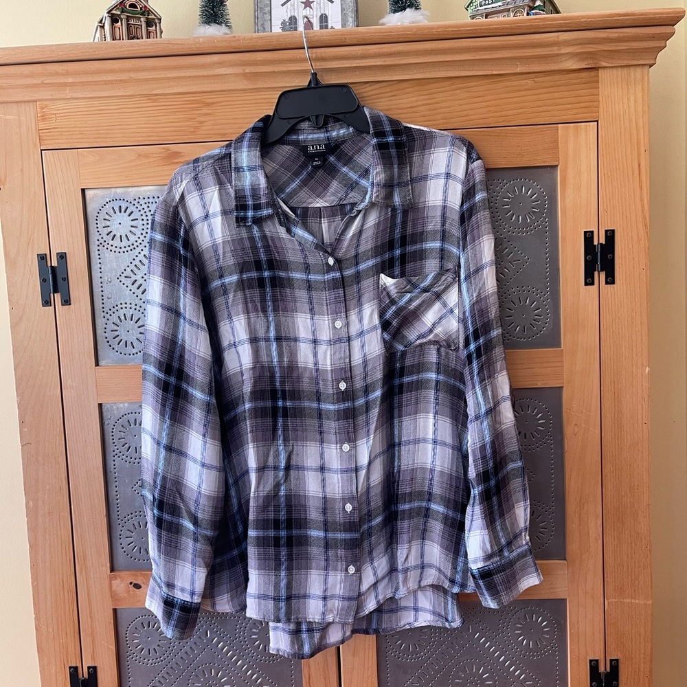 Ana blue and white plaid shirt.